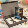 Coffret cadeau anniversaire garçon personnalisé contenant certificat d’étoile et documents astronomiques